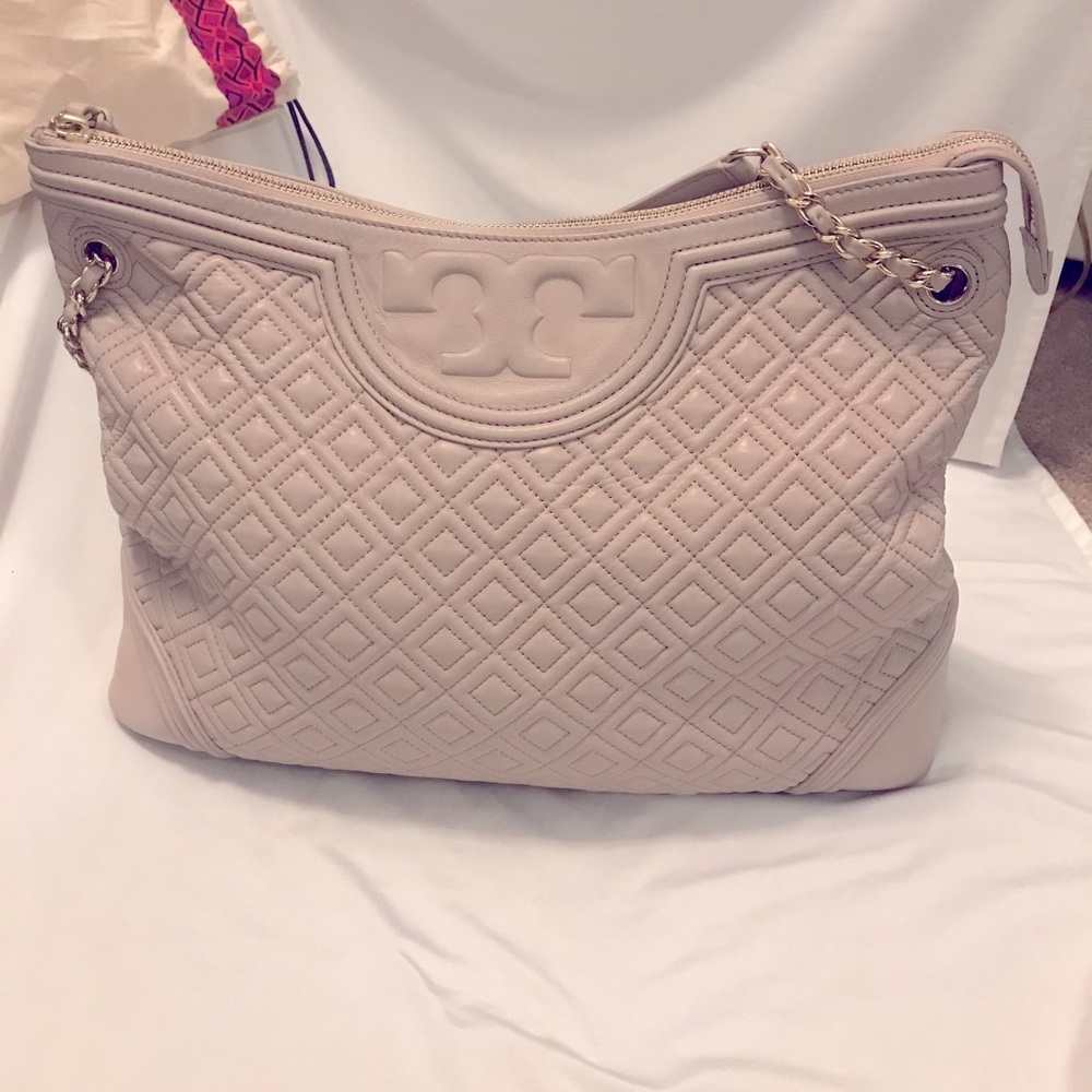 Tory Burch Large Fleming Pink Zipped tote